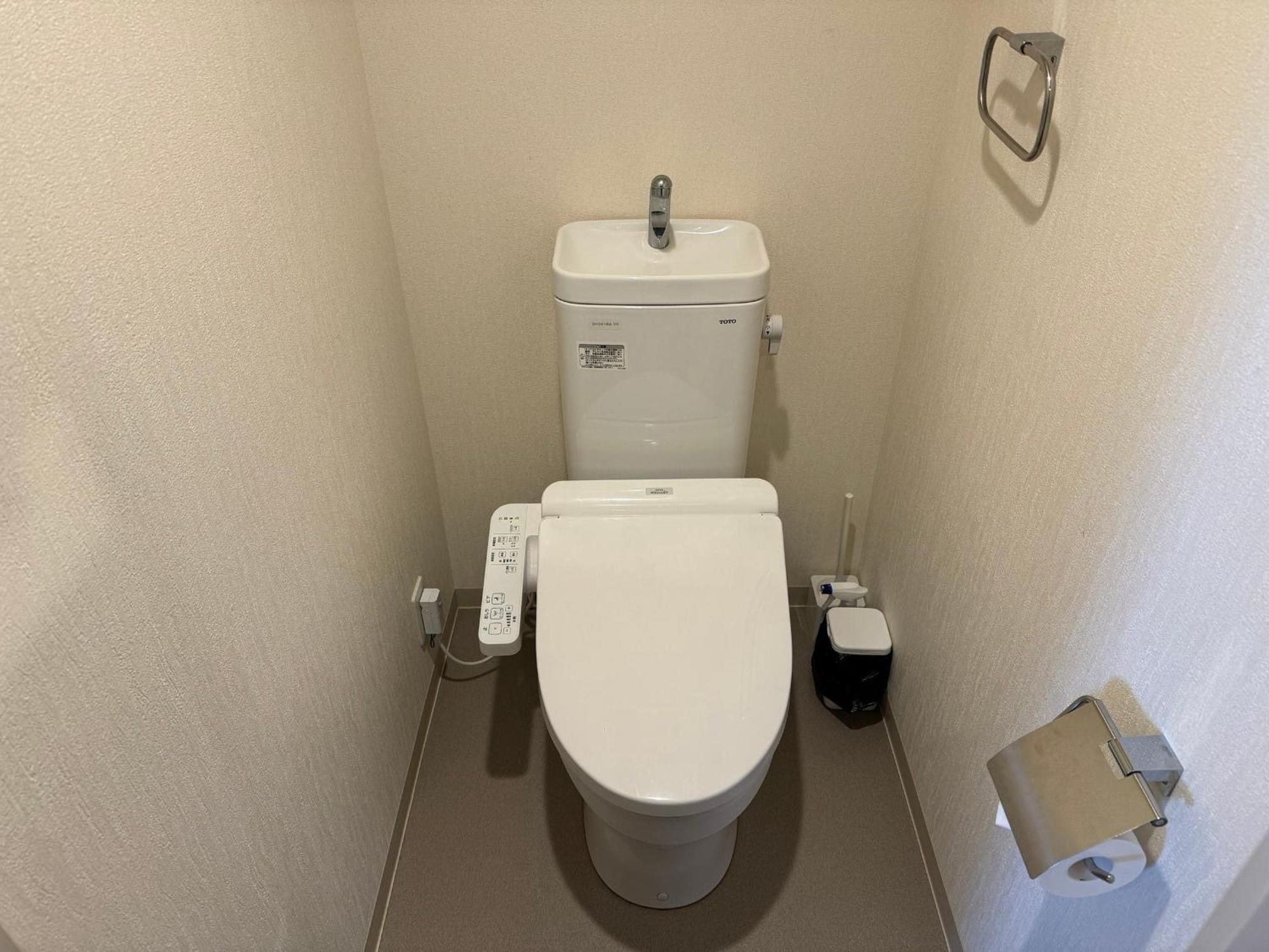 Color Tsuruhashi Apartemen